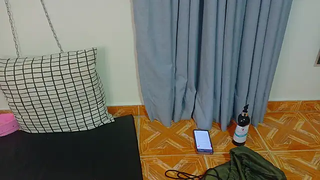 JenaCooper_ webcam