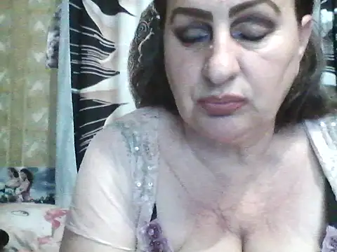 LoaqLovew webcam