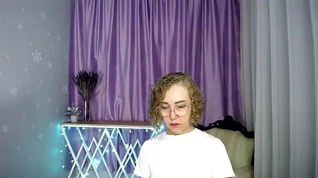 queen_a_n_i webcam