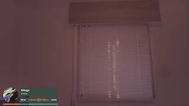 gigifontaine__ webcam
