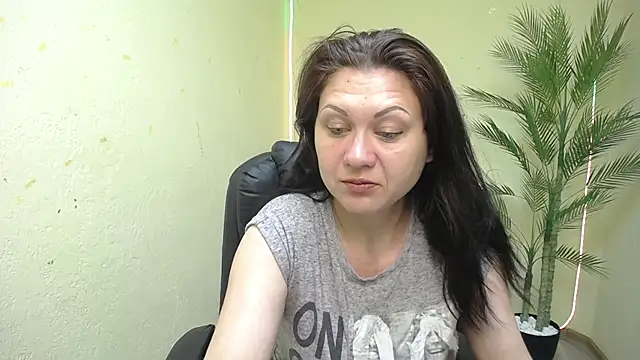 MorticiaAngel webcam