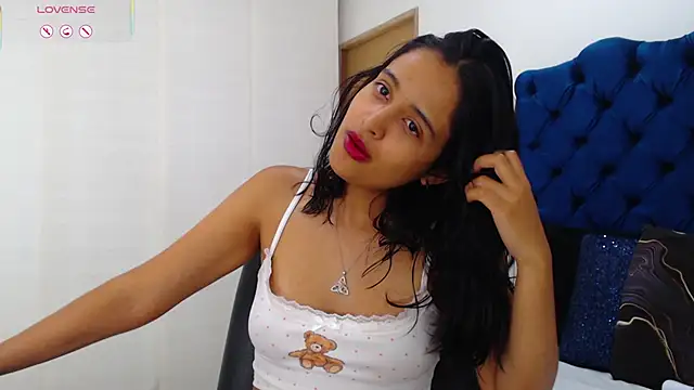 Lili666_ webcam