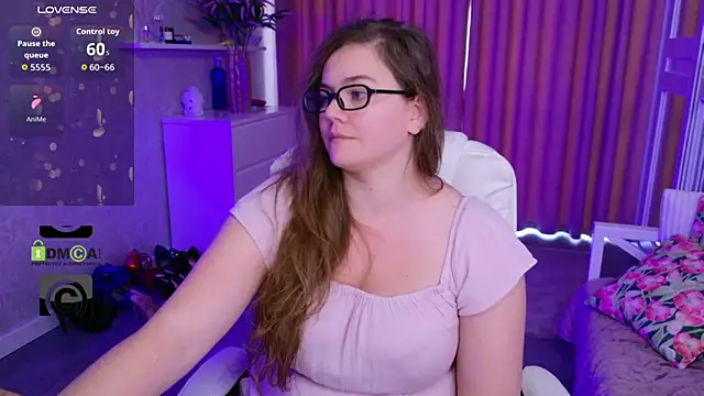 KellyKleine webcam