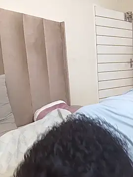 cutehoney92 - CuteHoney92's free webcam - UK Sex Cams