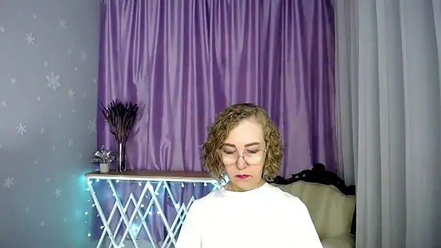queen_a_n_i webcam