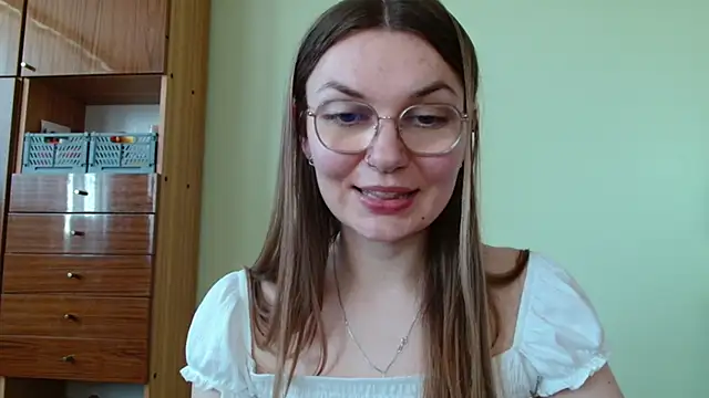 LooveELLYx webcam