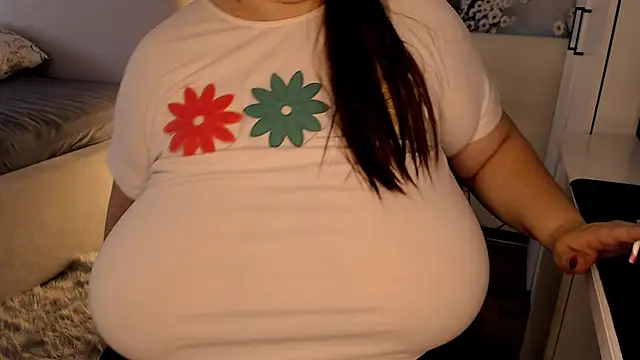 SilkQueenn webcam