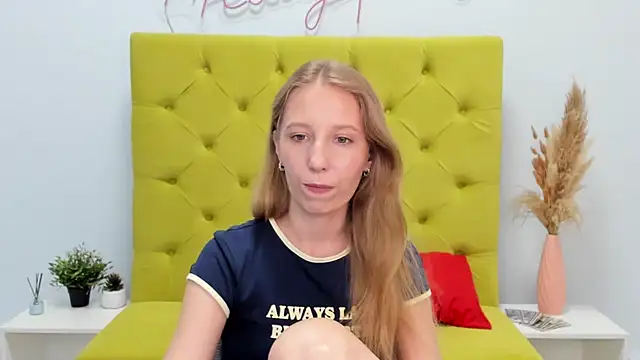 LolaWilsons webcam