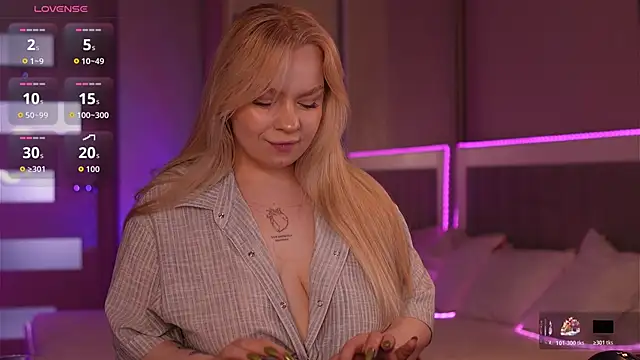 LisaLove3 webcam