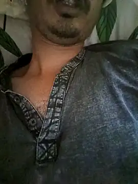 dreamtoungelick69 webcam
