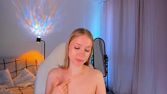 Eva_Davi webcam