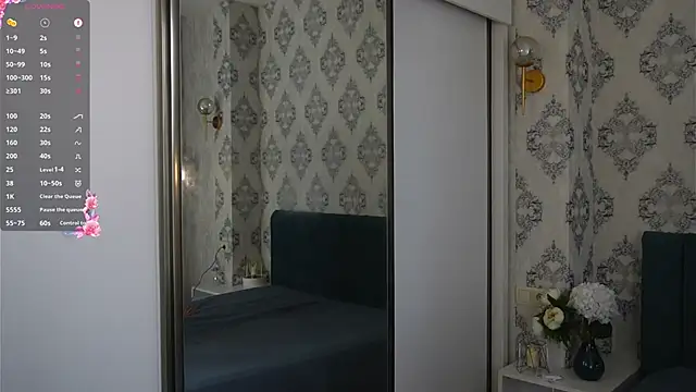 LilyannRosse webcam