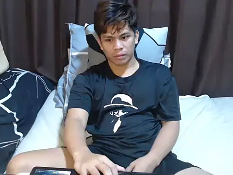 cumwhat_me (M young) - LETS PLAY AND CUM NOW!
