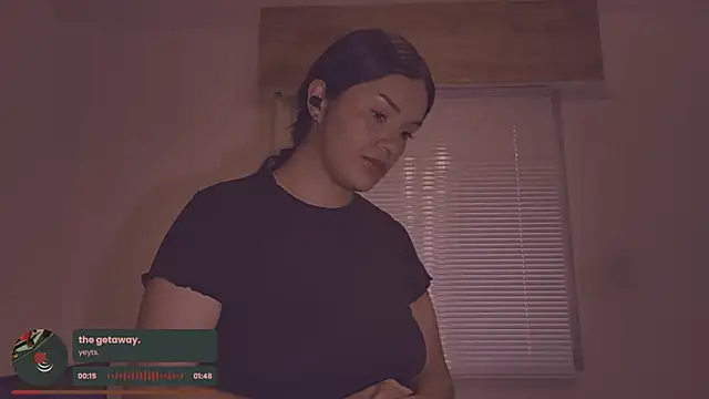 gigifontaine__ webcam