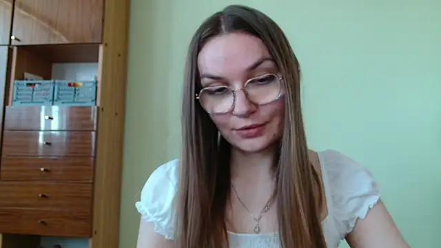 LooveELLYx webcam