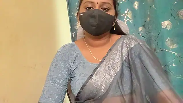 Tanuja-Sexy