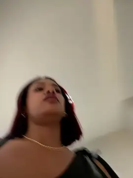 DollyBrowncc webcam