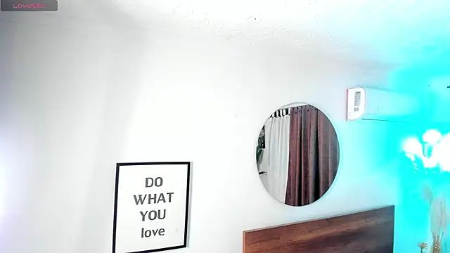 ViolettGomez_93 webcam