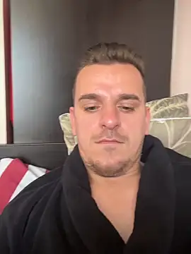 Huge_cock22cm