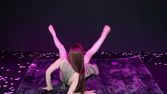 CD-Girl-111 webcam