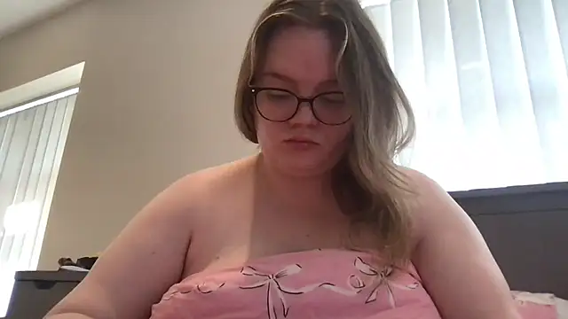 honeyyy24 webcam