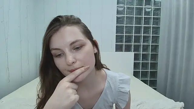 Shyly__Lisa webcam