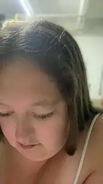 Chloee_Peach webcam
