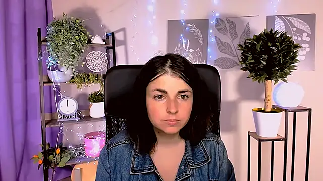MartaEdams webcam