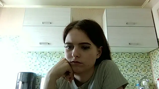 KikiAmino webcam