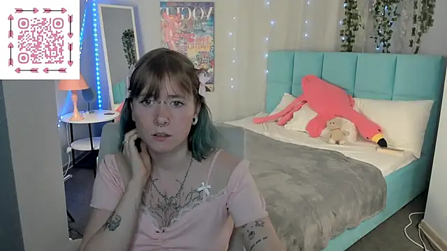 Elira_Vane webcam