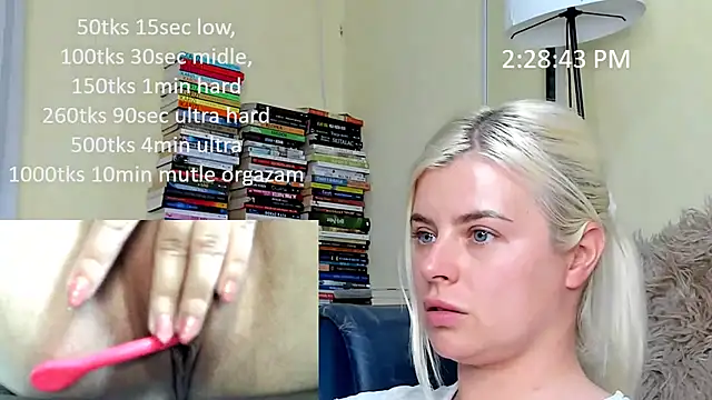 queenofthenighttt webcam