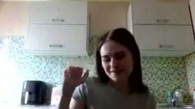 KikiAmino webcam