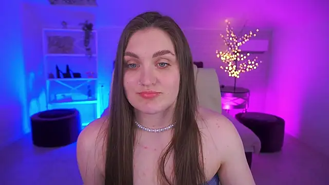EmmyCharmm webcam