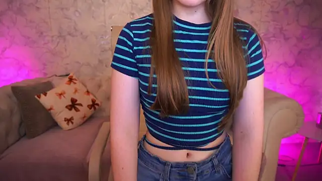 ArrinaWairr webcam