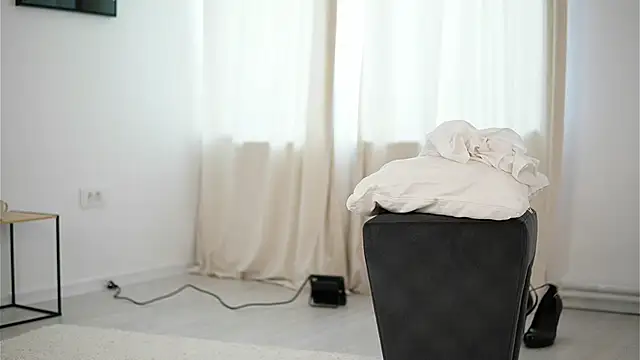 KateQuinn webcam