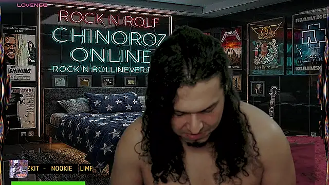 chino_roz webcam