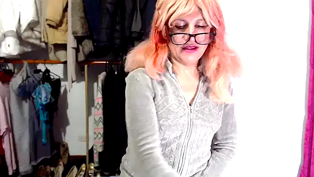 LorenJade webcam