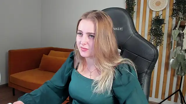 EllaBells webcam