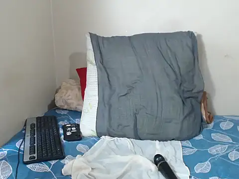BadGirlMona webcam