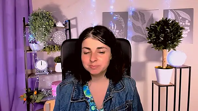 MartaEdams webcam