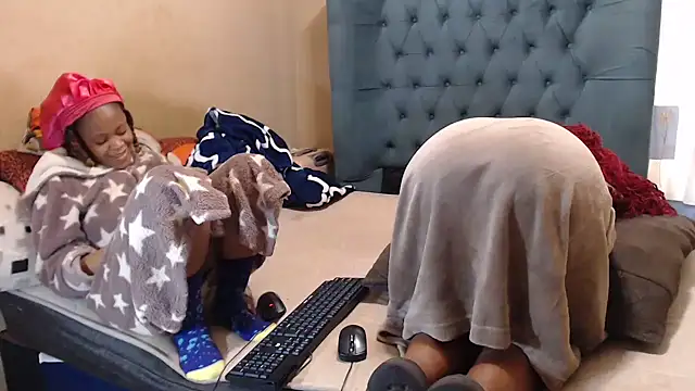 EbonyEssence webcam