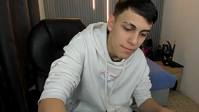 ethanx18_ (M twink) - show cum