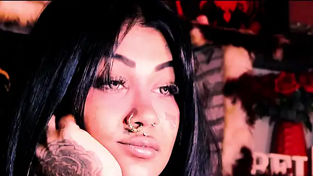 indian_dreamgirl webcam