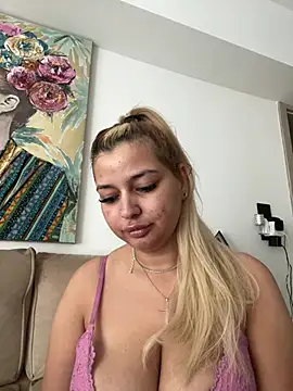 AllysonK webcam