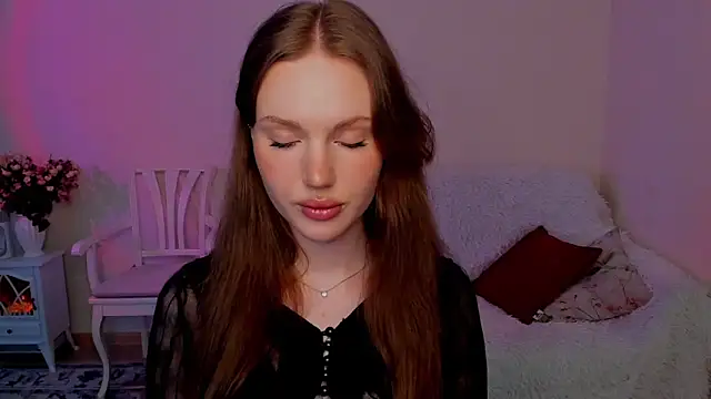 MishkaMe webcam