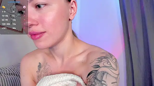 damn_cutie webcam