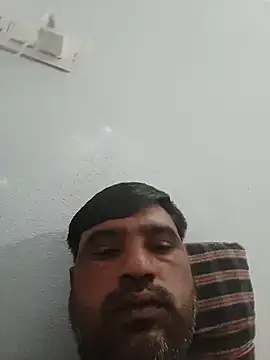 pintuS40 live cam