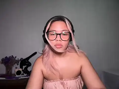 Tina_Slick webcam