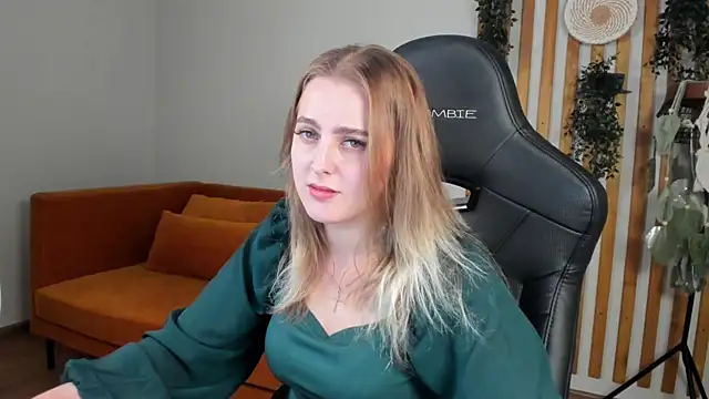EllaBells webcam