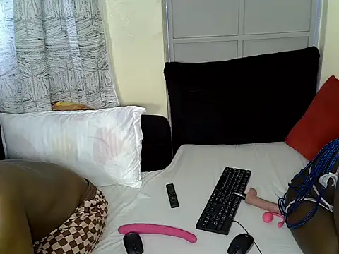 haithamtitan webcam